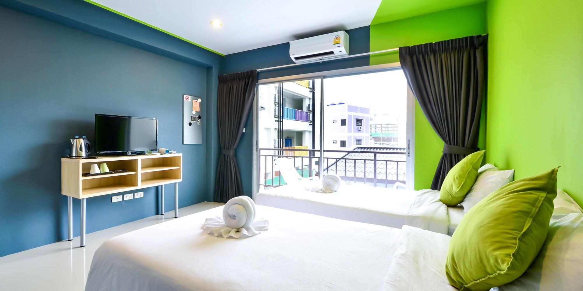 Hotel Two Color Patong Extérieur photo