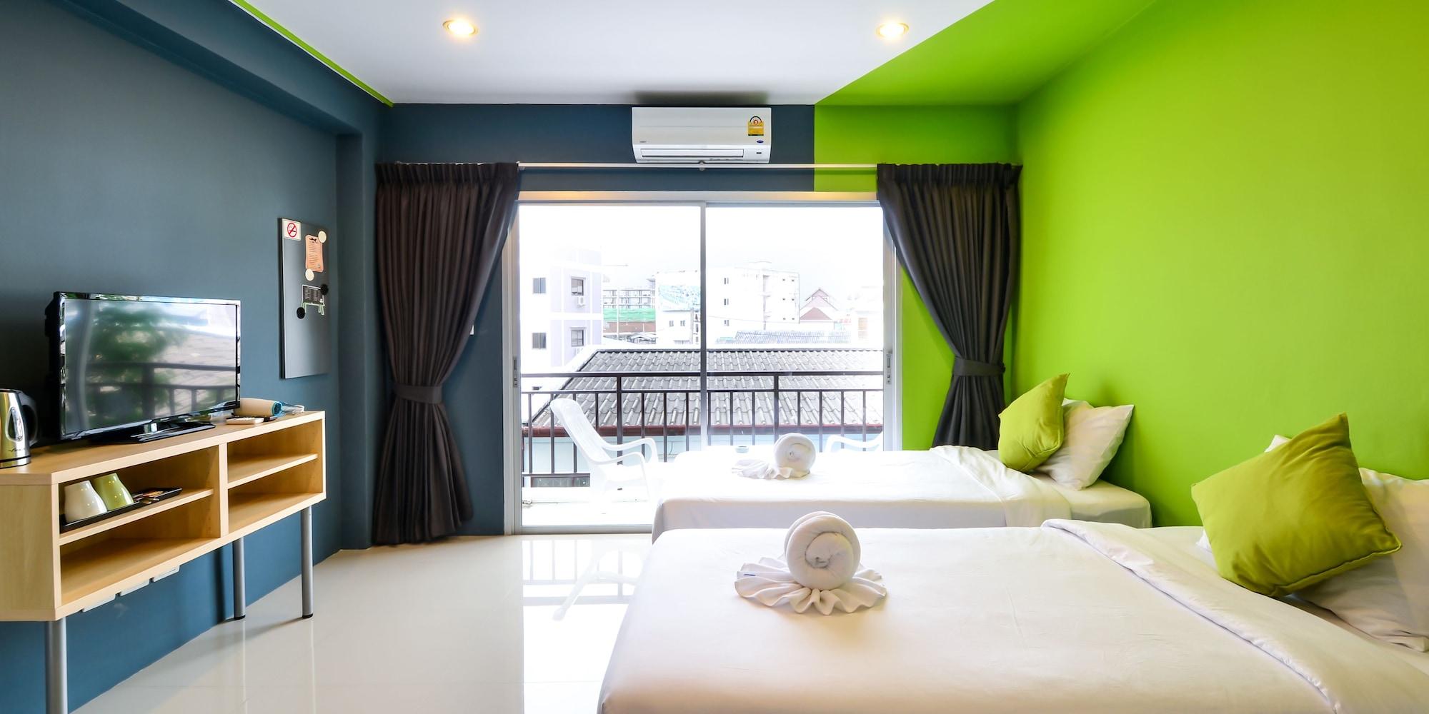 Hotel Two Color Patong Extérieur photo