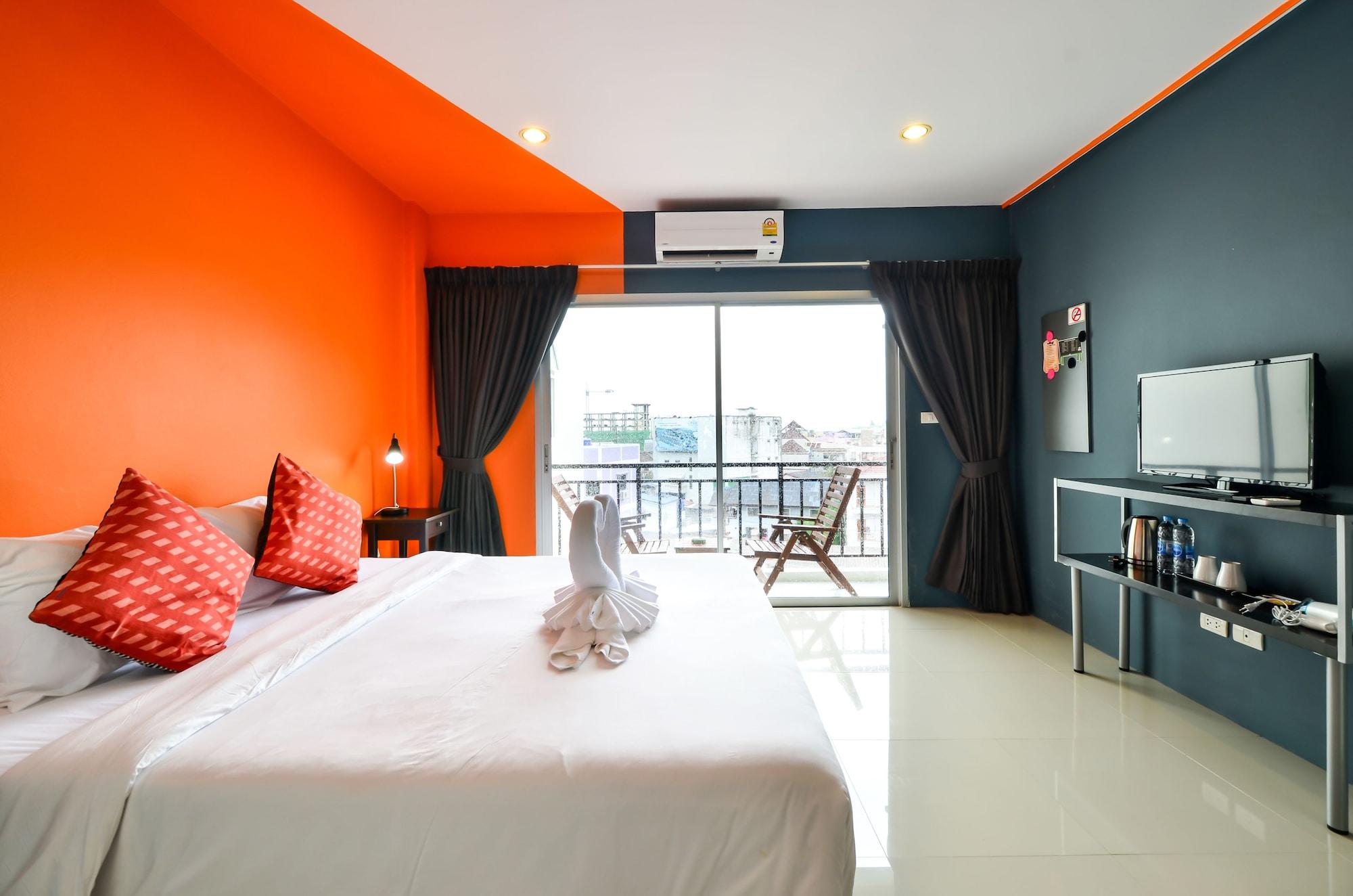 Hotel Two Color Patong Extérieur photo
