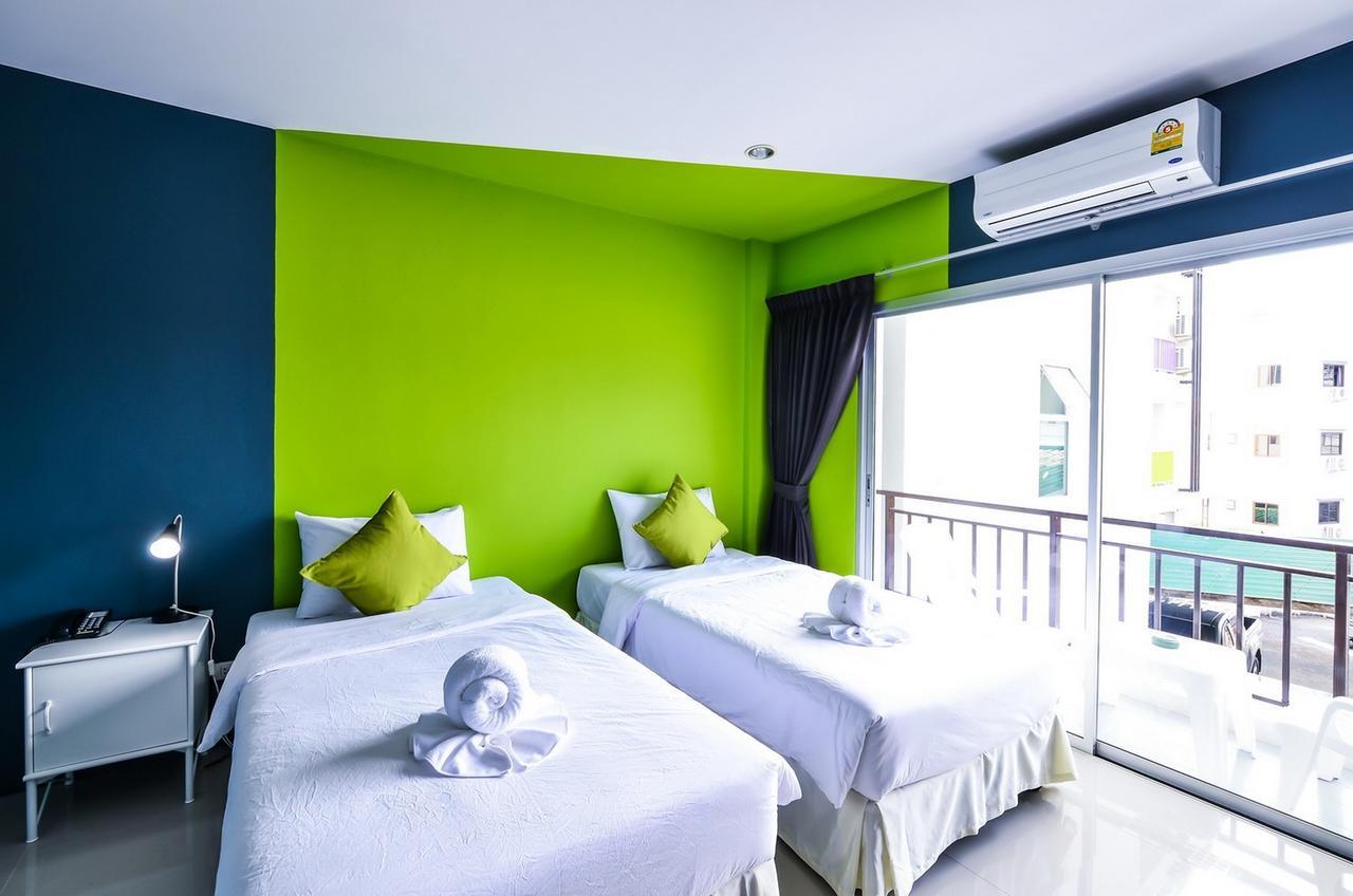 Hotel Two Color Patong Extérieur photo